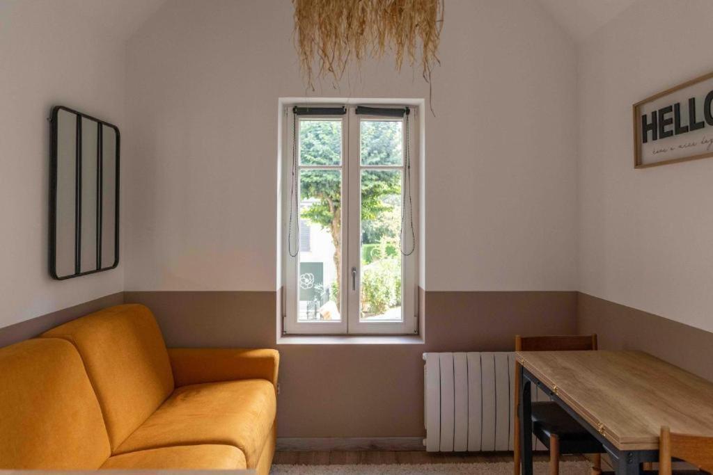 La Mezzanine Du Parc Du Magnolia Apartment Montbeliard Bagian luar foto